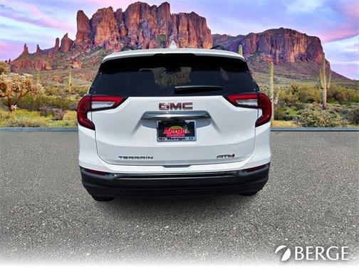 2023 GMC Terrain AT4