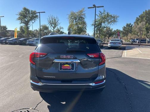 2021 GMC Terrain SLT