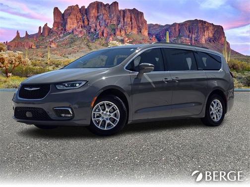 2022 Chrysler Pacifica Touring-L