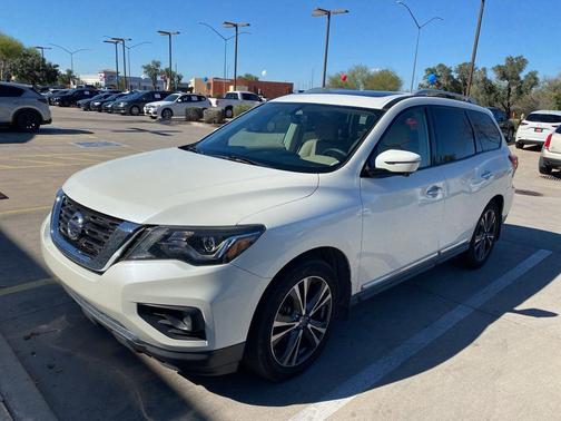 2018 Nissan Pathfinder Platinum