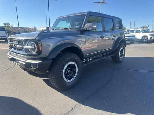 2023 Ford Bronco Base