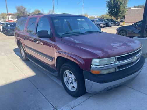 2004 Chevrolet Suburban LS
