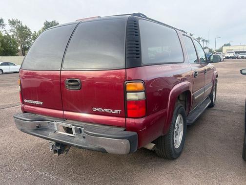 2004 Chevrolet Suburban LS