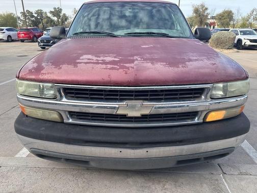 2004 Chevrolet Suburban LS
