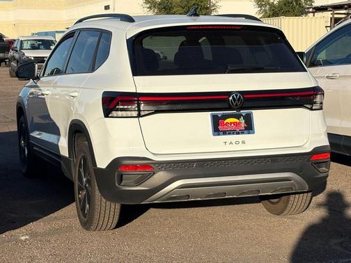 2025 Volkswagen Taos 1.5T S