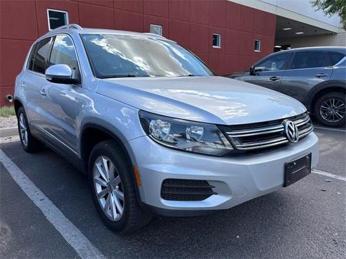2017 Volkswagen Tiguan 2.0T Wolfsburg Edition