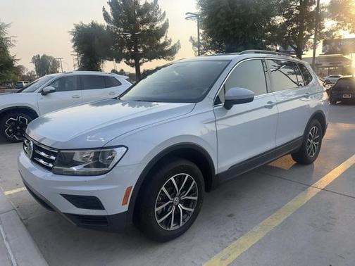 2019 Volkswagen Tiguan 2.0T SE