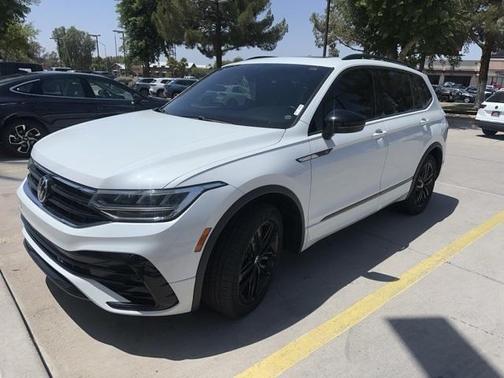 2022 Volkswagen Tiguan 2.0T SE R-Line Black