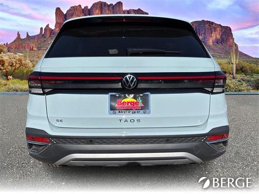 2025 Volkswagen Taos 1.5T SE