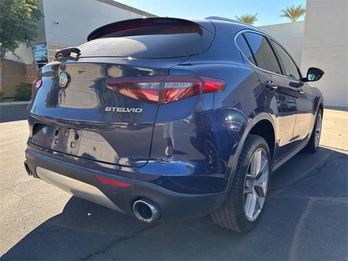 2018 Alfa Romeo Stelvio Base