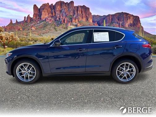 2018 Alfa Romeo Stelvio Base