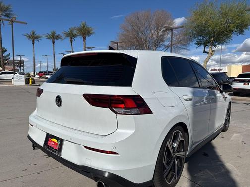 2024 Volkswagen Golf GTI 2.0T SE