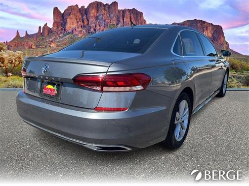 2020 Volkswagen Passat 2.0T SE