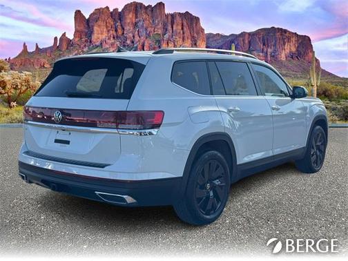 2025 Volkswagen Atlas 2.0T SE w/Technology