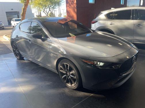 2022 Mazda Mazda3 FWD w/Premium Package