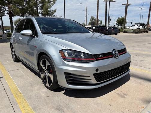 2016 Volkswagen Golf GTI 2.0T SE 4-Door