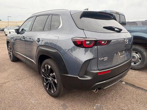2025 Mazda CX-50 PLUS
