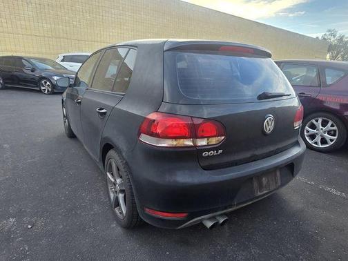 2010 Volkswagen Golf 4-Door