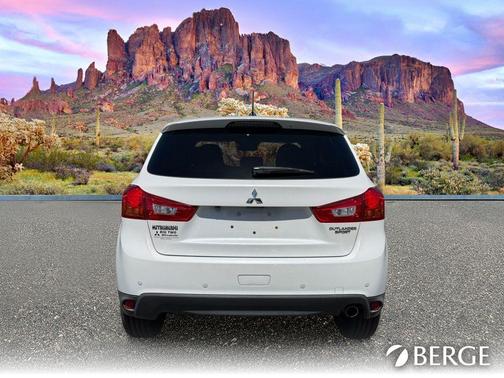 White 2015 Mitsubishi Outlander Sport SE