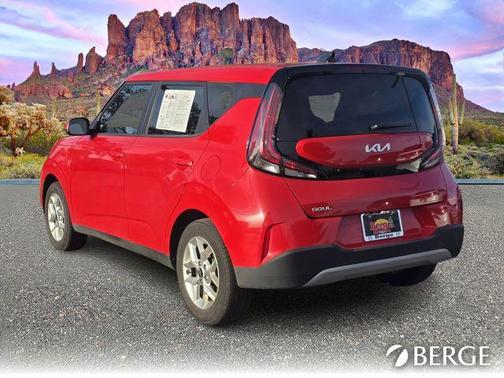 2024 Kia Soul LX