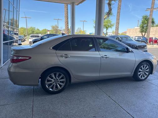 Tan 2017 Toyota Camry XLE