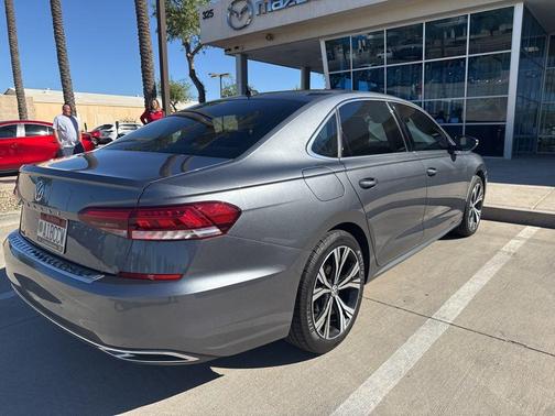 2021 Volkswagen Passat 2.0T SE