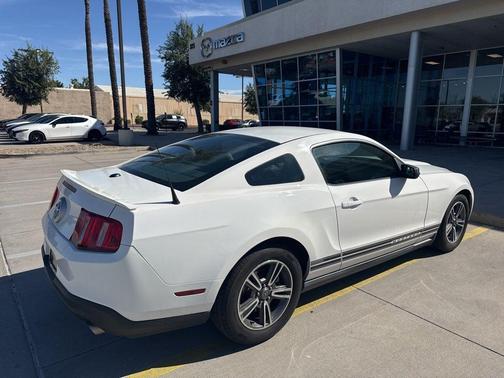 2011 Ford Mustang V6 Premium