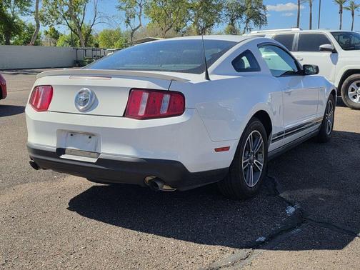 2011 Ford Mustang V6 Premium