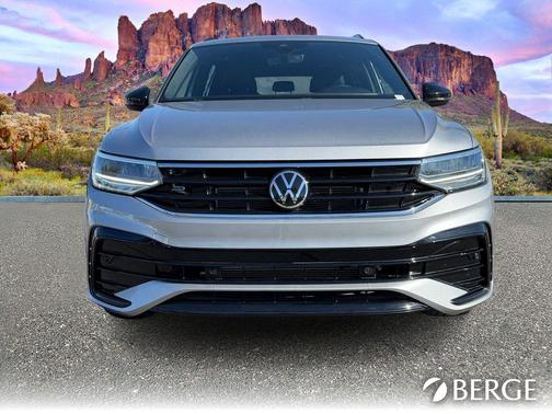 2023 Volkswagen Tiguan 2.0T SE R-Line Black