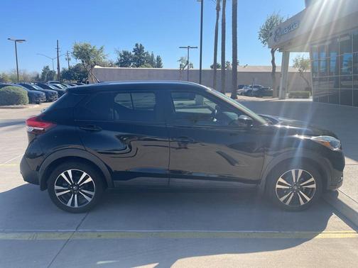 2019 Nissan Kicks SV