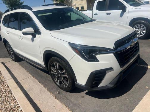 Crystal White Pearl 2023 Subaru Ascent Limited 7-Passenger