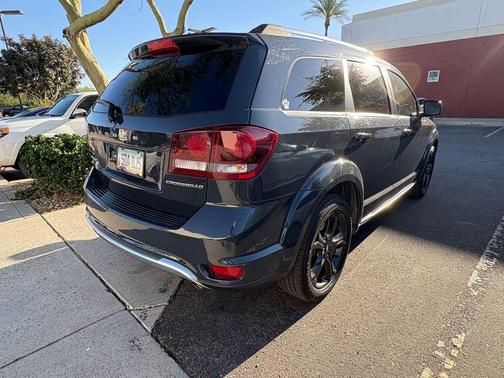 Bruiser Gray Clearcoat 2018 Dodge Journey Crossroad