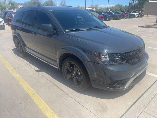 Bruiser Gray Clearcoat 2018 Dodge Journey Crossroad