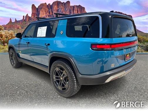2023 Rivian R1S Adventure Quad Motor Large Pack