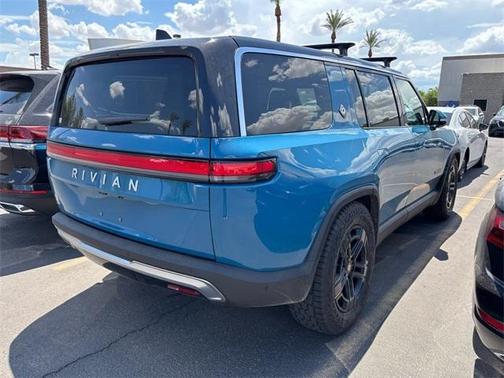 2023 Rivian R1S Adventure Quad Motor Large Pack