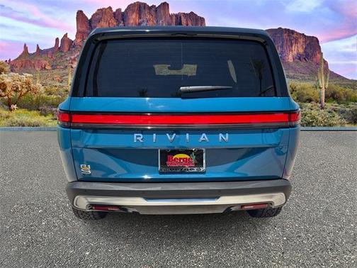 2023 Rivian R1S Adventure Quad Motor Large Pack
