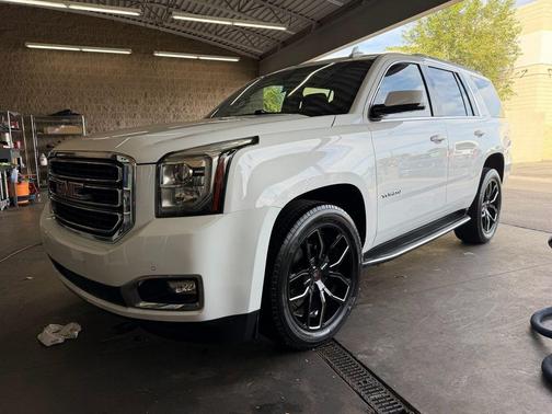 2017 GMC Yukon SLT