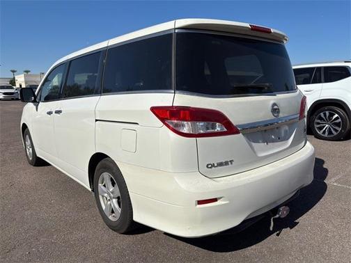 2013 Nissan Quest SV
