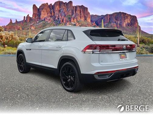2026 Volkswagen Atlas Cross Sport 2.0T SE