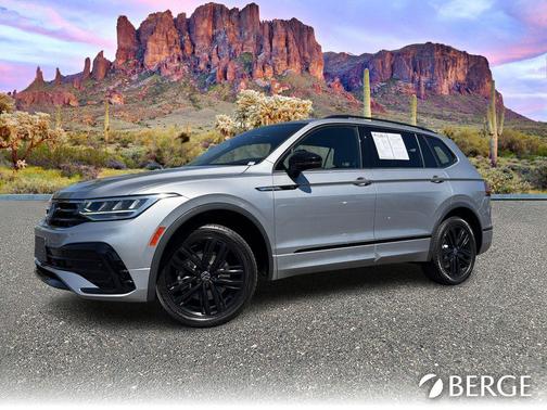 Pyrite Silver Metallic 2022 Volkswagen Tiguan 2.0T SE R-Line Black