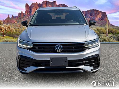 Pyrite Silver Metallic 2022 Volkswagen Tiguan 2.0T SE R-Line Black