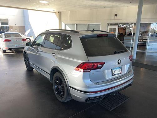 2022 Volkswagen Tiguan 2.0T SE R-Line Black