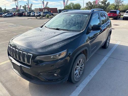 Diamond Black 2019 Jeep Cherokee Latitude