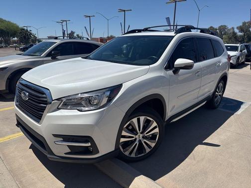 Crystal White Pearl 2022 Subaru Ascent Limited 7-Passenger