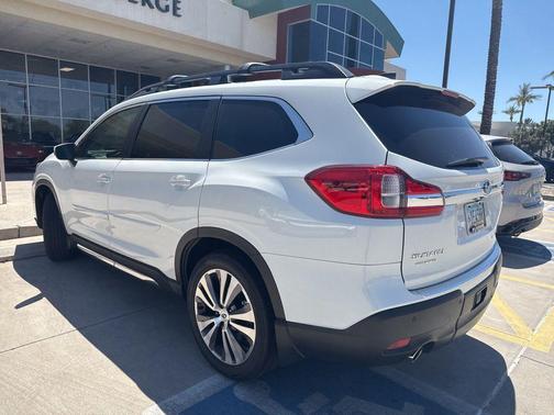 Crystal White Pearl 2022 Subaru Ascent Limited 7-Passenger