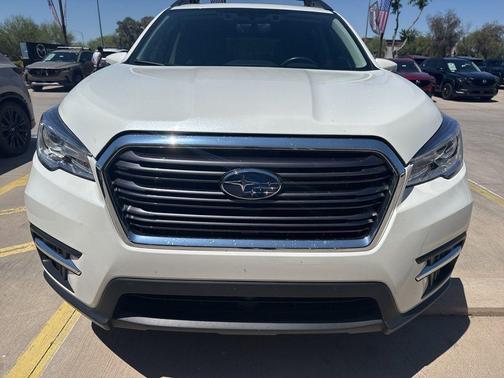 Crystal White Pearl 2022 Subaru Ascent Limited 7-Passenger