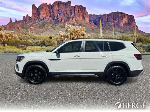 2025 Volkswagen Atlas 2.0T Peak Edition