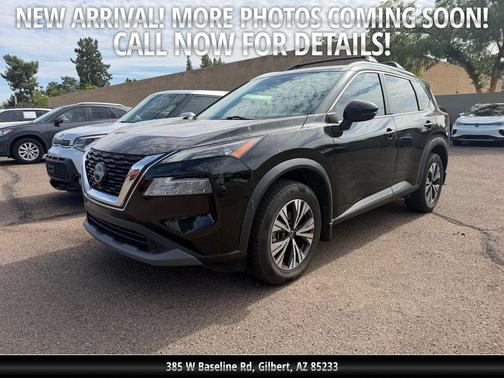 Black 2022 Nissan Rogue SV