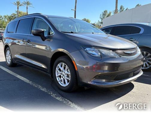 2021 Chrysler Voyager LXI