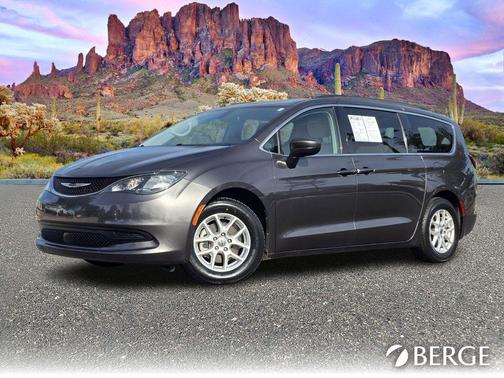 2021 Chrysler Voyager LXI